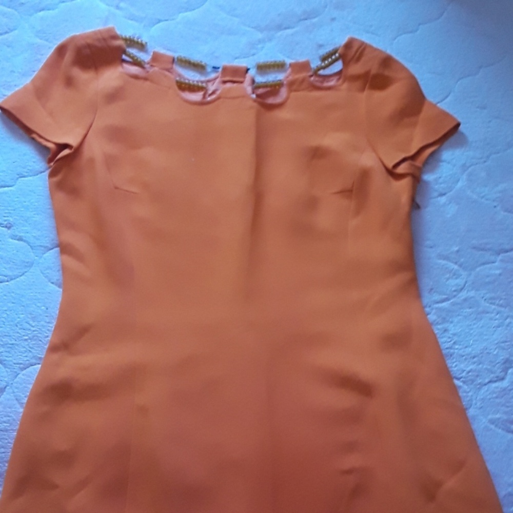 Dress - Picture 4 of 4